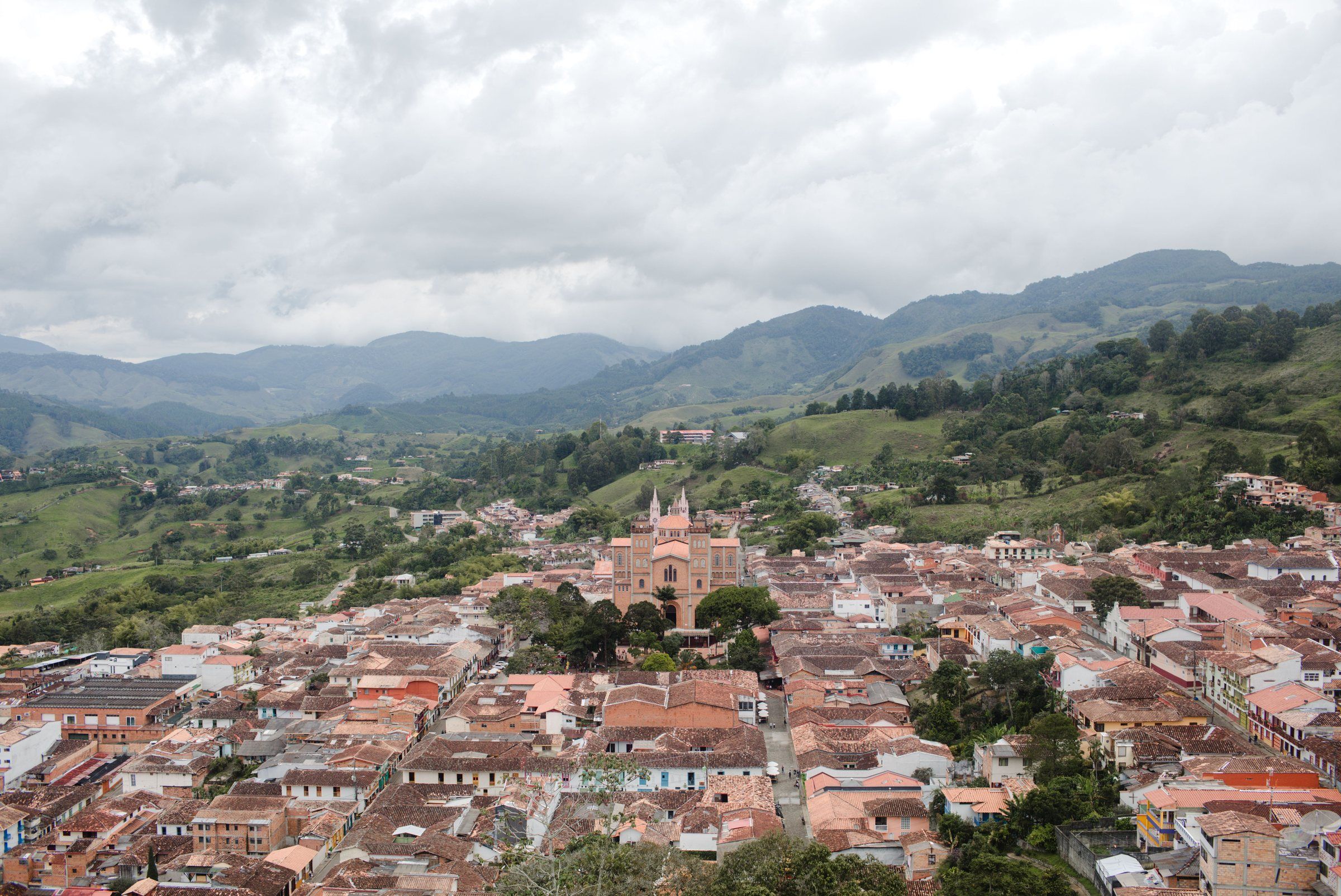 Jericó seen from above, with red roofs, the cathedral and the green mountains of south-west Antioquia